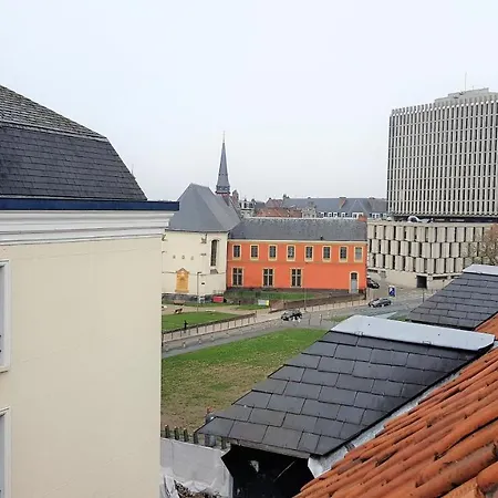 Little - Raphaelle Apartment *