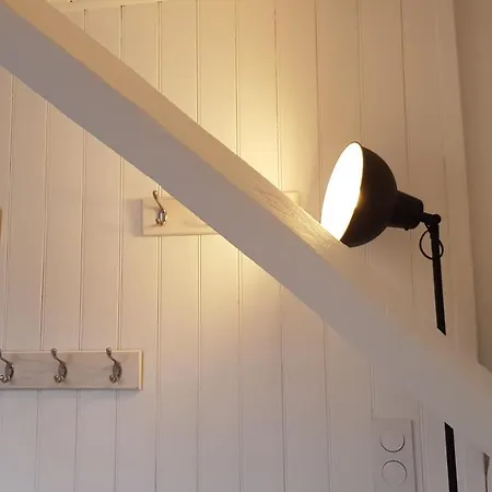 Little - Raphaelle Apartment